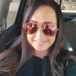 Meet your Posher, Kia